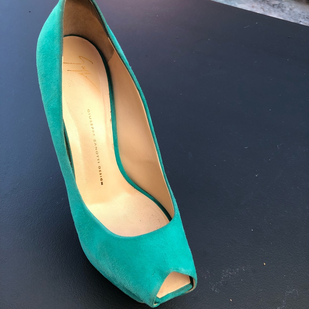 Giuseppe Zanotti Suede Heels